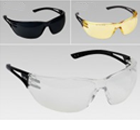 Lunettes de protection sans monture JSP de forme fortement rallongée en arrière-BOLLÉ, Degré de protection 5-UNIVET-SWISS ONE-Lunettes de protection JSP, de forme fortement rallongée en arrière-UNICO GRABER-Lunettes de protection ARTILUX- 3M PELTOR-BOLLÉ ultra-légères-UNIVET en polycarbonate incolore antibuée résistant aux rayures-Lunettes de protection 3M en polycarbonate incolore résistant aux rayures-UNICO-UNICO GRABER-HONEYWELL-SWISS ONE-ARTILUX